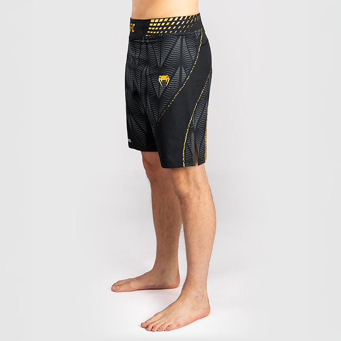 UFC Zenith by Venum Fight Night Fightshorts Lang model Sort Guld