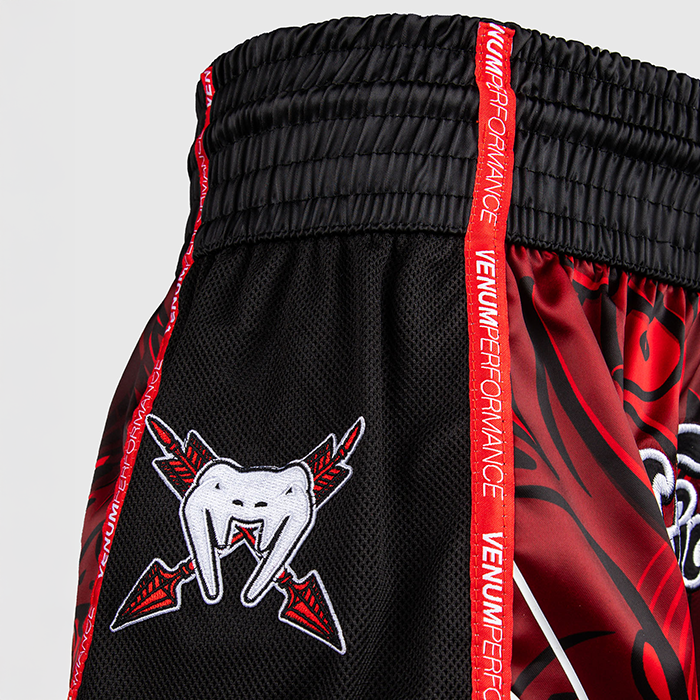 Venum Wolf Atak Muay Thai Shorts Sort R&oslash;d