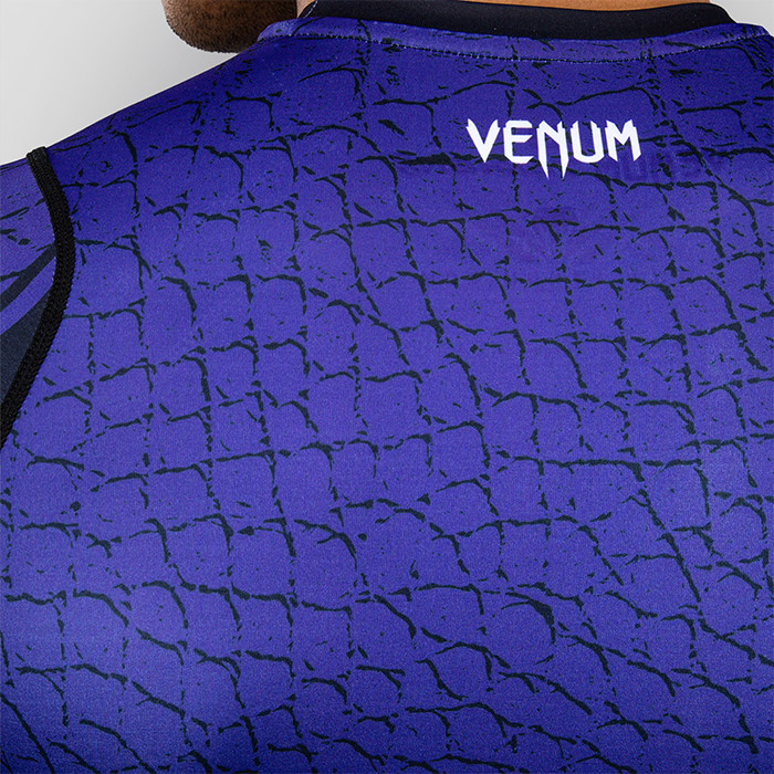 Venum x TEKKEN 8 Lang&aelig;rmet Rashguard Kazuya Sort Lilla