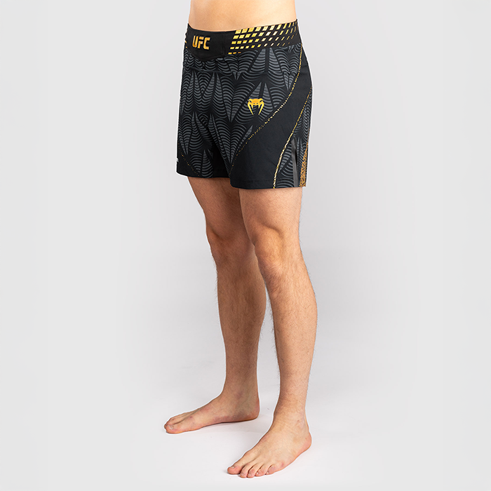 UFC Zenith by Venum Fight Night Fightshorts Kort model Sort Guld